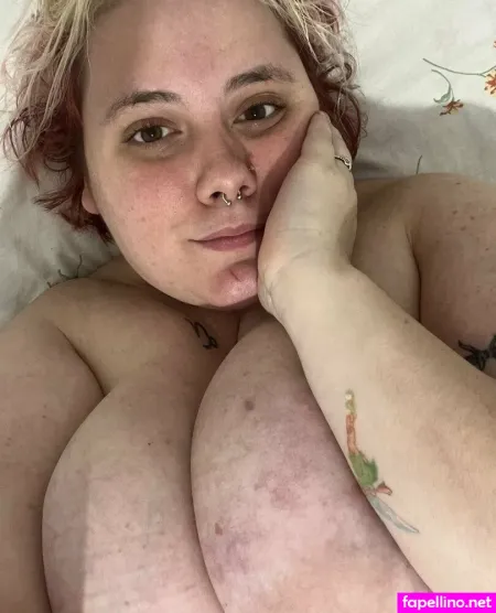 Bustyblondinaughty OnlyFans Thumbnail #2BsMVyMmTA