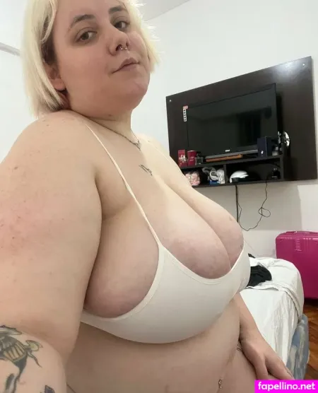 Bustyblondinaughty OnlyFans Thumbnail #2gYJng3WoT