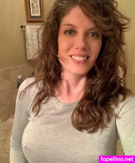 Bustybrooke01 OnlyFans Thumbnail #hbB6v3MJh1