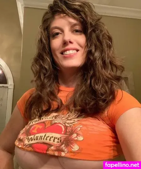 Bustybrooke01 OnlyFans Thumbnail #rQSbZgUEaB