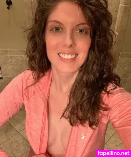 Bustybrooke01 OnlyFans Thumbnail #y8eKBDGwDg