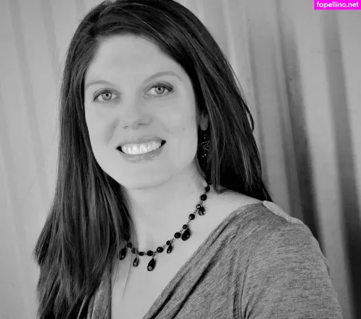 Bustybrooke1 OnlyFans Thumbnail #mReybId9ki