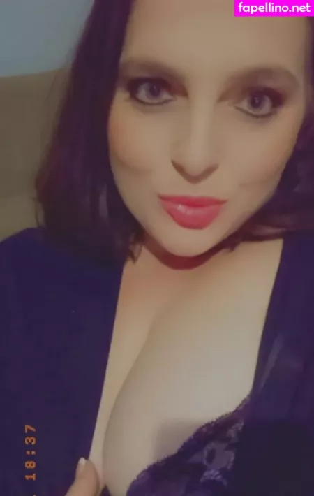 Bustychelly OnlyFans Thumbnail #Nzuq3VFRs4