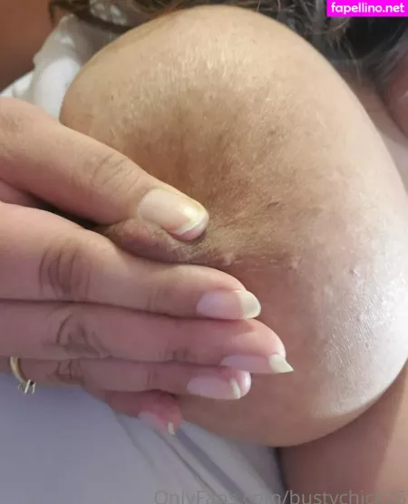 Bustychick26 OnlyFans Thumbnail #KXmyDAbfa9