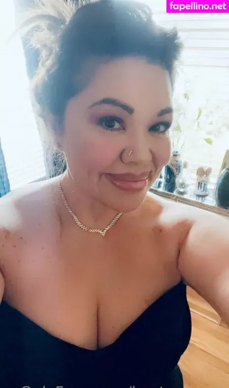Bustycougar OnlyFans Thumbnail #4xqrNvOdNm
