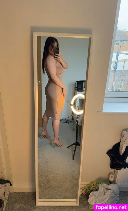 Bustyfitbrunettexo OnlyFans Thumbnail #Gy9w06JFFe