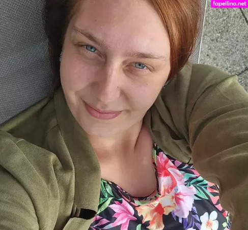 Bustyolive OnlyFans Thumbnail #Tiw3ChSvmX