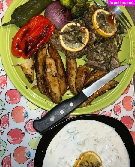 Bustypetitemyra OnlyFans Thumbnail #t0Fr61NtEE