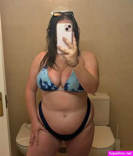 Bustystudent OnlyFans Thumbnail #FvlLlMabW7