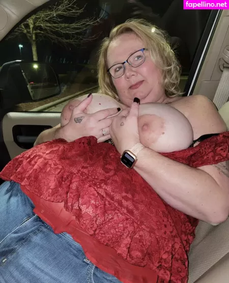 Bustywench OnlyFans Thumbnail #2rXVgw0Zm7