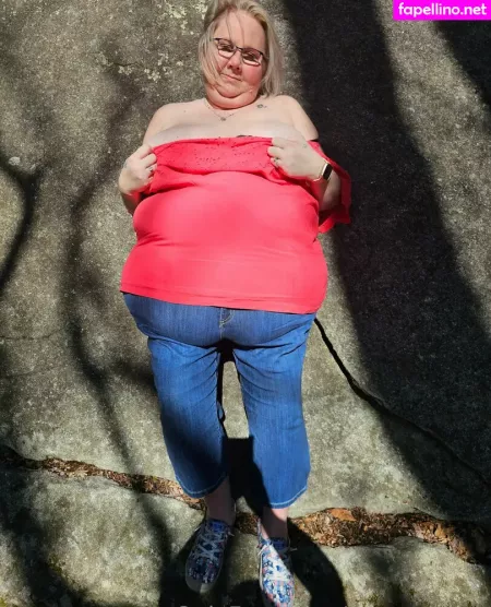 Bustywench OnlyFans Thumbnail #CrBTrYTV3Y