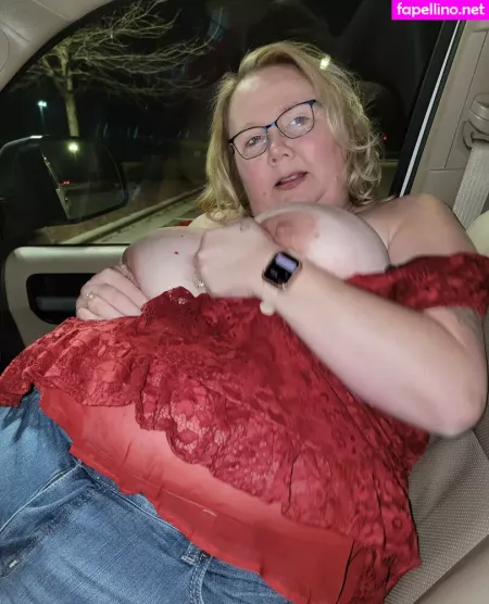 Bustywench OnlyFans Thumbnail #NaPt6qdKgW