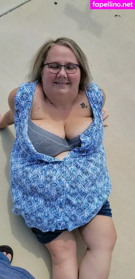 Bustywench OnlyFans Thumbnail #qlNXzlcfIy