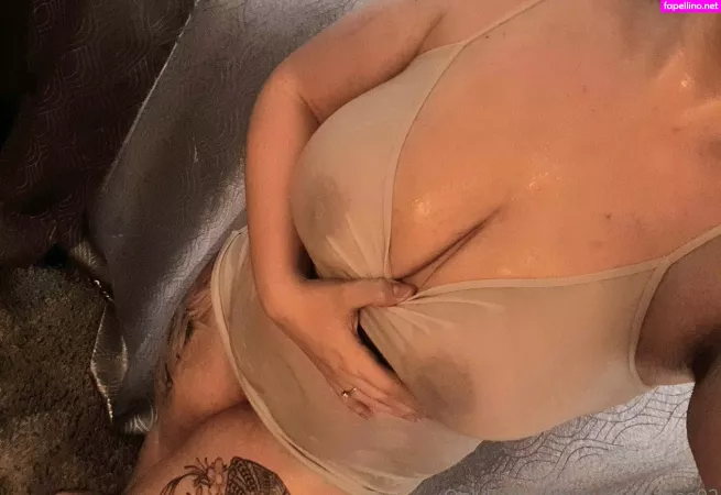 Bustyybabee92 OnlyFans Thumbnail #AochuwkRMc