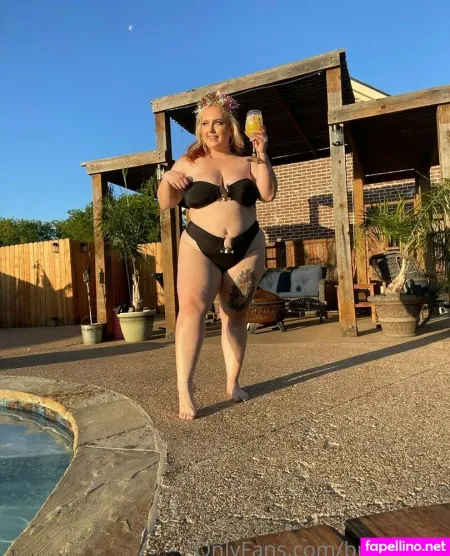 Bustyybriii OnlyFans Thumbnail #5ZLwaEmAni