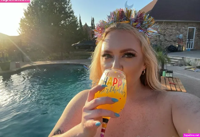 Bustyybriii OnlyFans Thumbnail #O74o6uvOFP