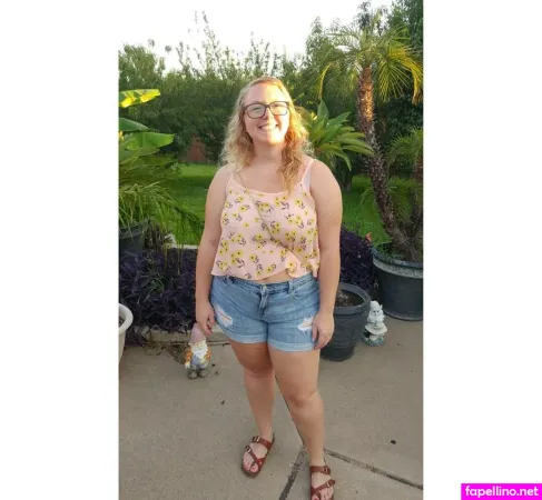 Bustyybriiix OnlyFans Thumbnail #EyHYIOOtMf