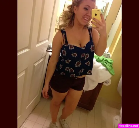 Bustyybriiix OnlyFans Thumbnail #OHr0pFYp2l