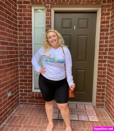 Bustyybriiix OnlyFans Thumbnail #qa3fEJO5Ar