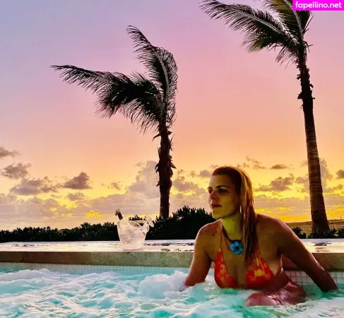 Busy Philipps OnlyFans Thumbnail #G3sBBva7VT