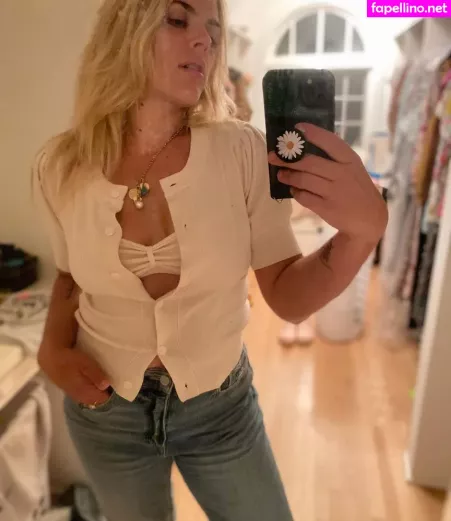 Busy Philipps OnlyFans Thumbnail #HmmvyOI0HK