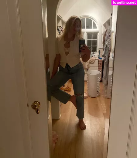 Busy Philipps OnlyFans Thumbnail #gyfDhUxELW