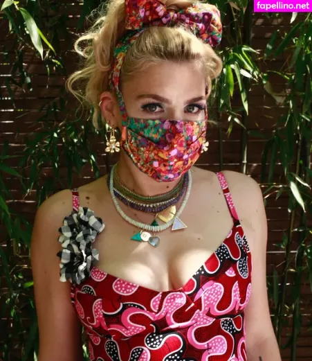 Busy Philipps OnlyFans Thumbnail #nax0dVOR4o