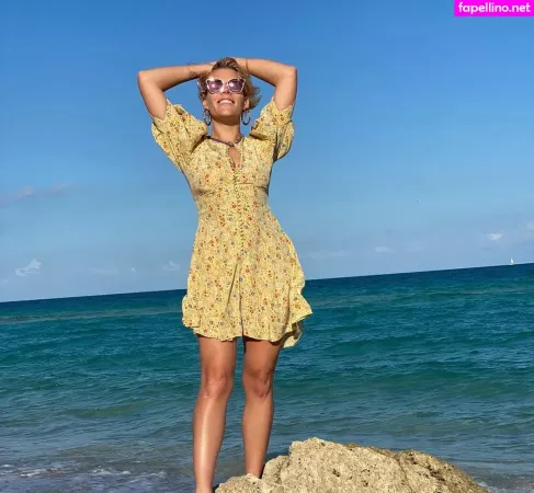 Busy Philipps OnlyFans Thumbnail #psg8qR816T