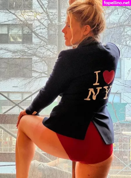Busy Phillips OnlyFans Thumbnail #Q829jJMXon