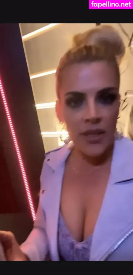 Busy Phillips OnlyFans Thumbnail #fF3TG2vS1O