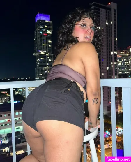 Butterflybassbaby OnlyFans Thumbnail #KsUGiQcEIv