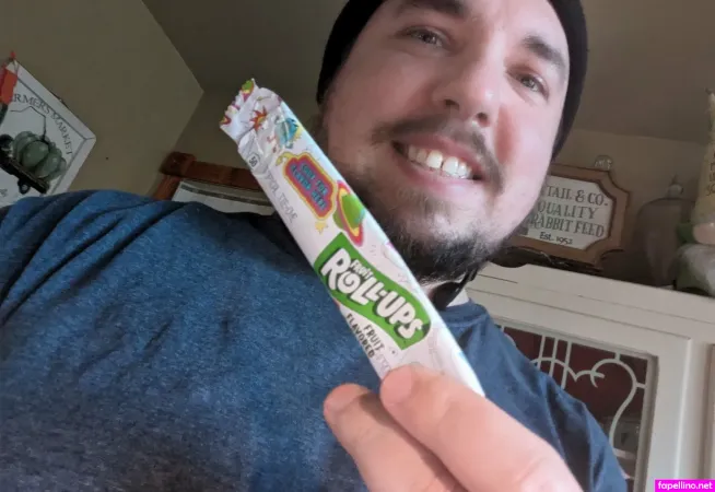 Buttonlove83 OnlyFans Thumbnail #WYwnNs2i85