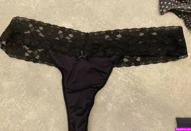 Buttstrutt OnlyFans Thumbnail #K2g0c8enCQ