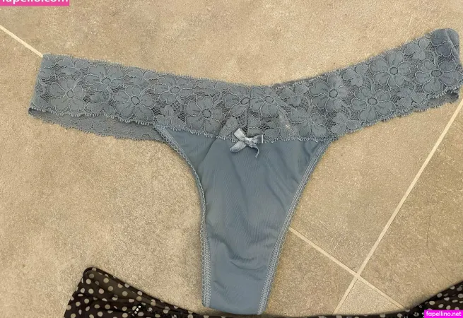 Buttstrutt OnlyFans Thumbnail #RRhZdNf24z