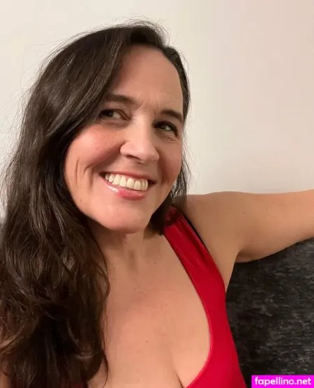 Buxommariefree OnlyFans Thumbnail #H82Gq9nxkt