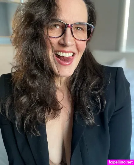 Buxommariefree OnlyFans Thumbnail #VUjWloiwwu