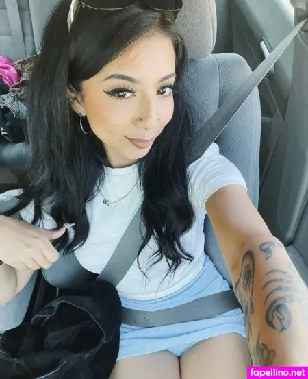 Buzzzbombb OnlyFans Thumbnail #0keUZ8k1Cv