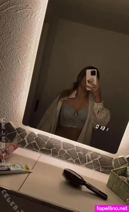 Caariinaa OnlyFans Thumbnail #7UdkrJrfKi