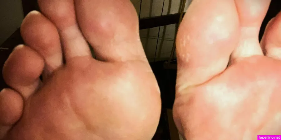 Cabinfeverfeet Main Profile Photo