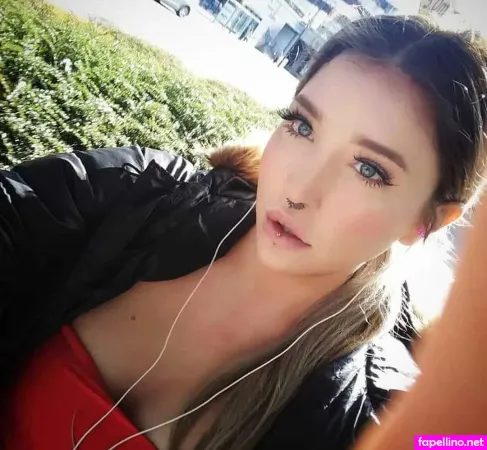 Cadence Caliber OnlyFans Thumbnail #UyOx9wDVZH