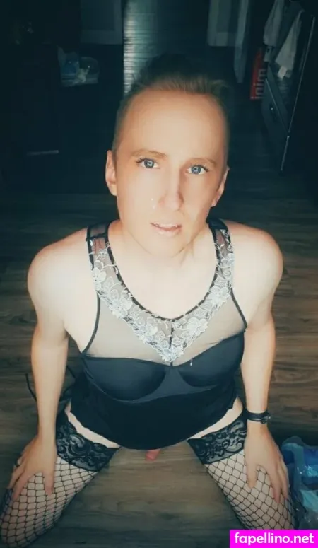 Cagedsissy2020 OnlyFans Thumbnail #Cy5CqKAriw
