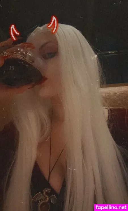 Cahrnila OnlyFans Thumbnail #wOnDf9Sutc