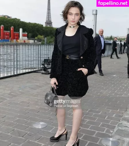 Cailee Spaeny OnlyFans Thumbnail #P8wEMfQf1k