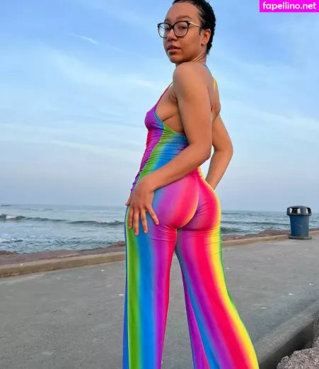 Caileneasely OnlyFans Thumbnail #CBsPMhwG1R