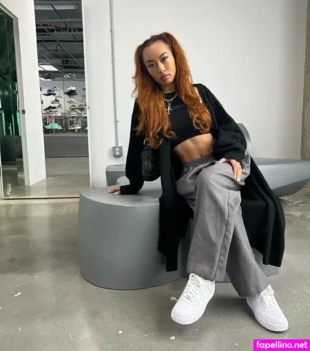 Caileyork Main Profile Photo