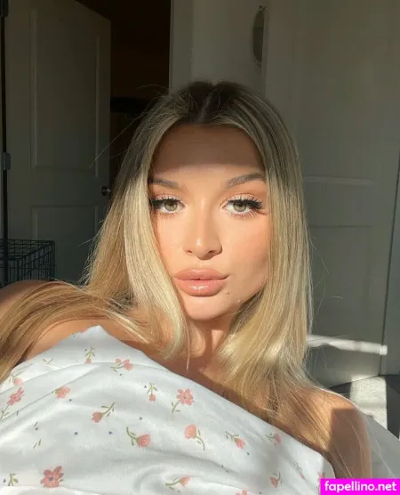 Caitie Rosie OnlyFans Thumbnail #Z1cnBUt8yT