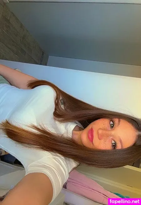 Caitiiieexx OnlyFans Thumbnail #8zMd0GjMKK