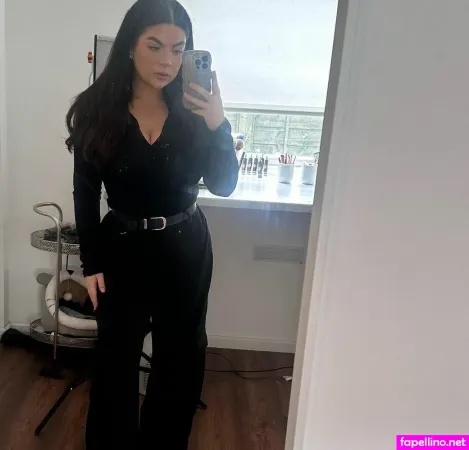 Caitlan Knapton OnlyFans Thumbnail #W9UWvvFrwP