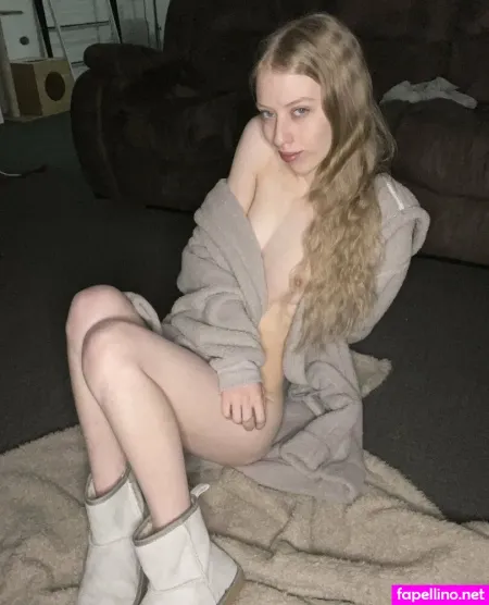 Caitlenpaigex OnlyFans Thumbnail #hUUNdj4uKx