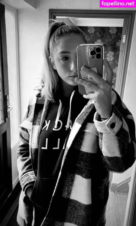 Caitlin Beevers OnlyFans Thumbnail #KmRxzeuoWr